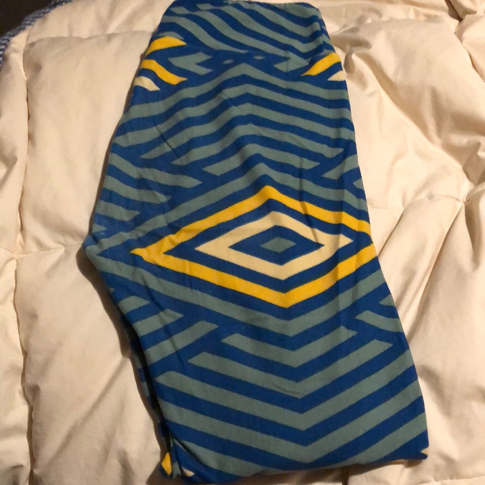 Lularoe leggings 36 inches From waist to bottom